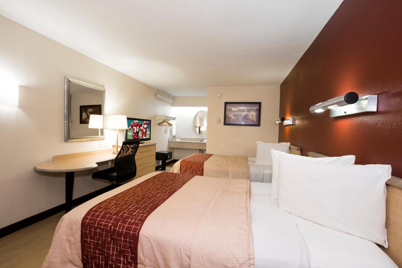 Red Roof Inn Cincinnati Northeast - Blue Ash Dış mekan fotoğraf
