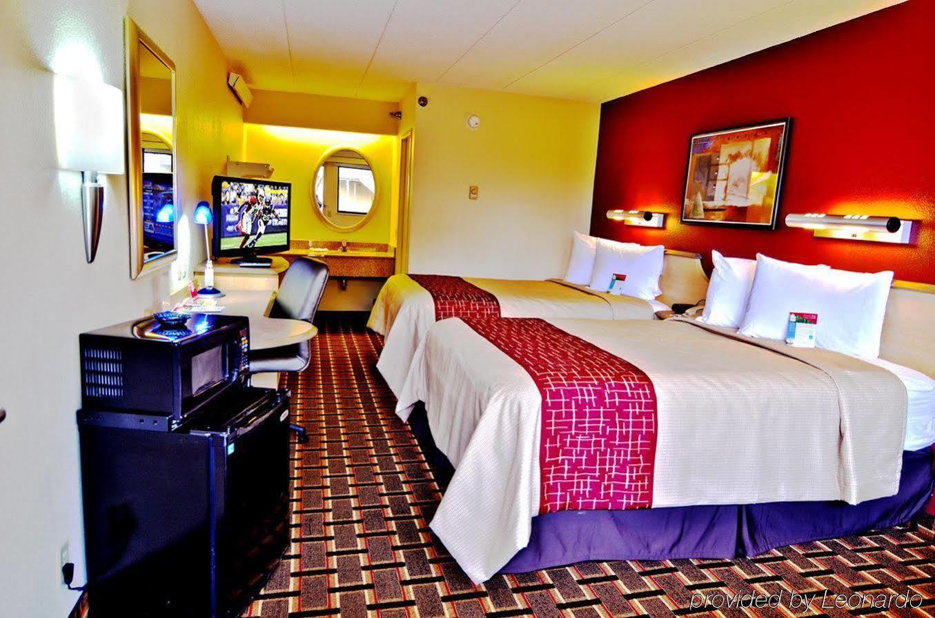 Red Roof Inn Cincinnati Northeast - Blue Ash Dış mekan fotoğraf